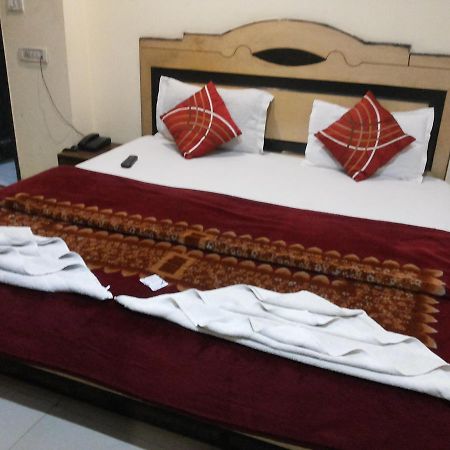 Star International Hotel New Delhi Ngoại thất bức ảnh